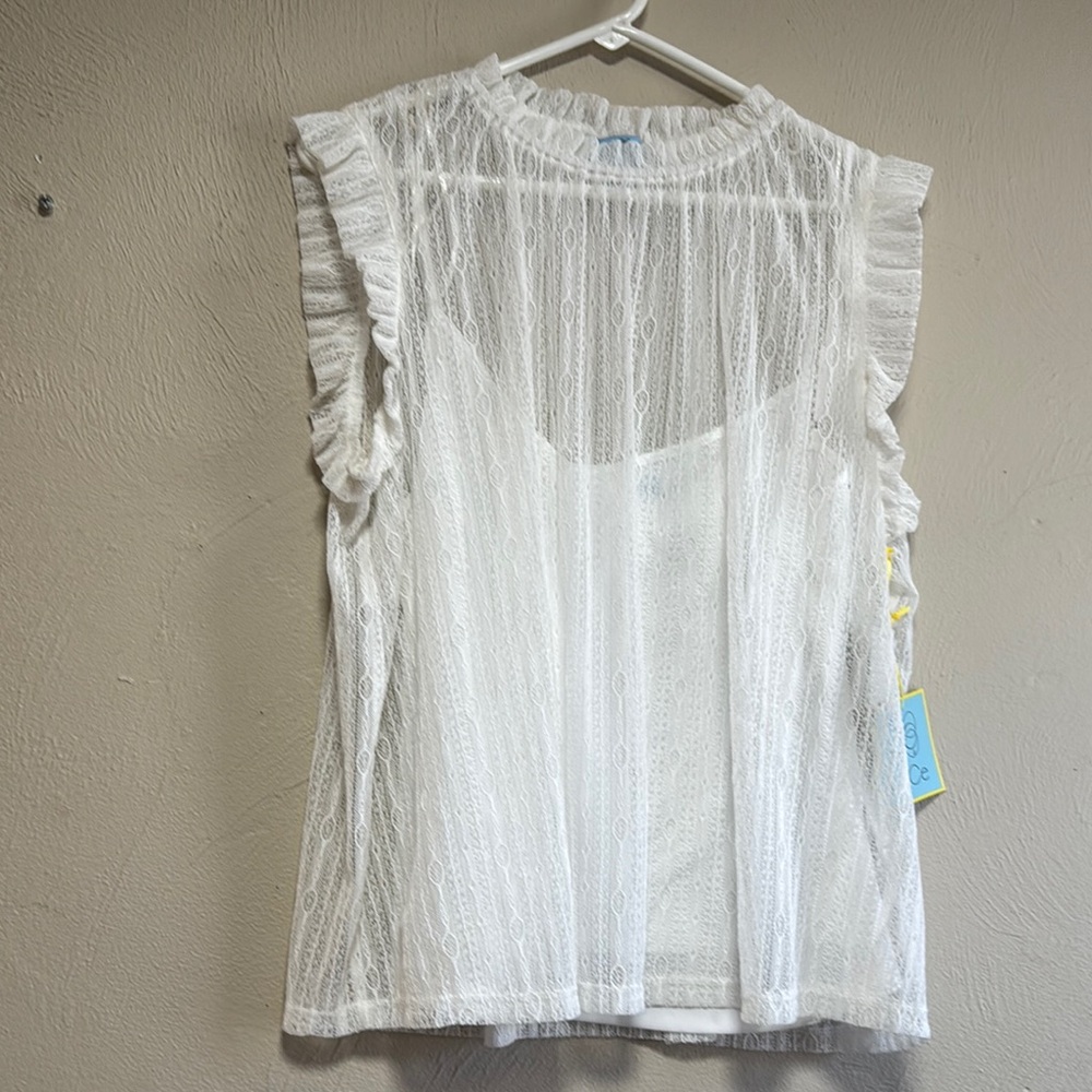 Elegant White Lace Top